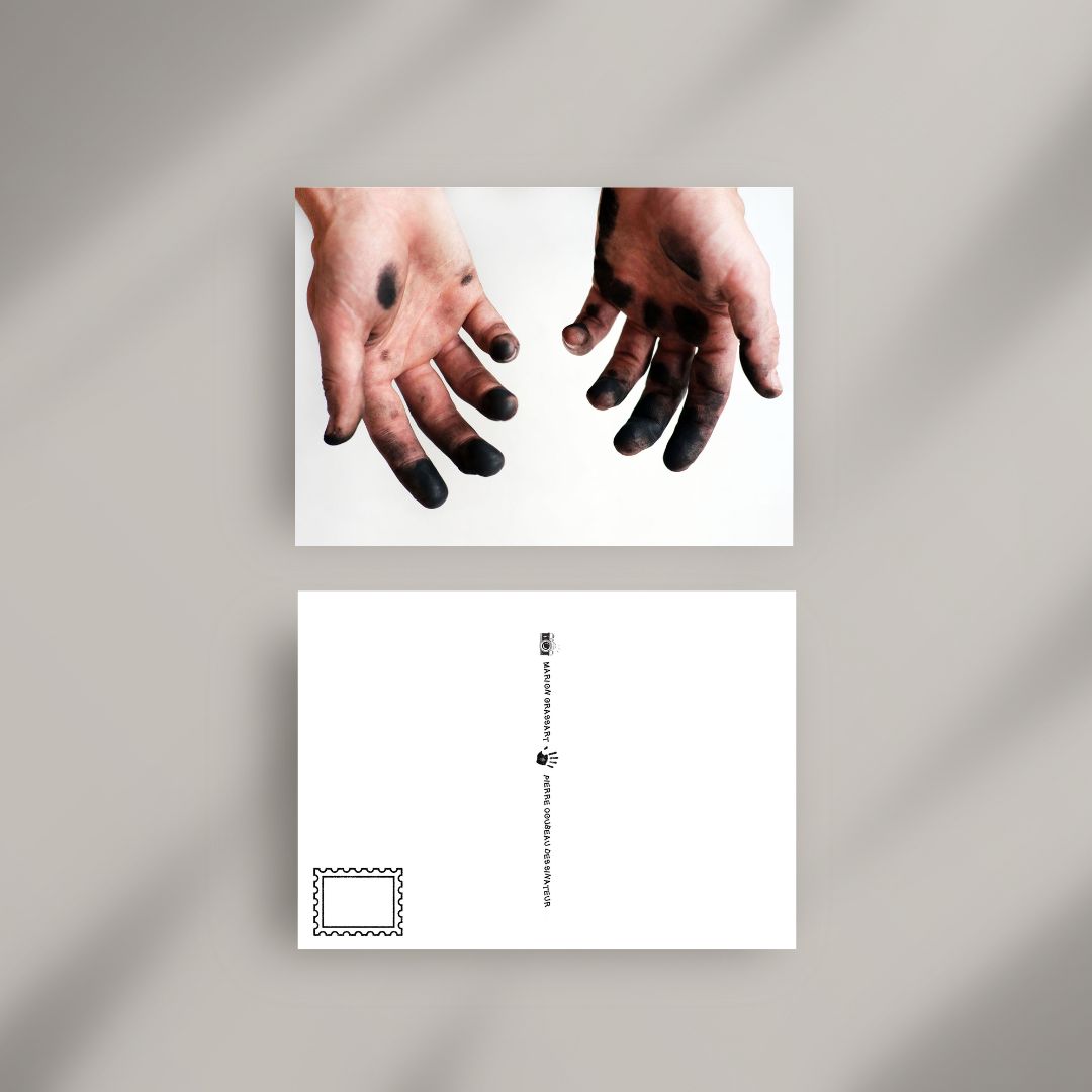 Carte Postale MAINS "DESSINATEUR"