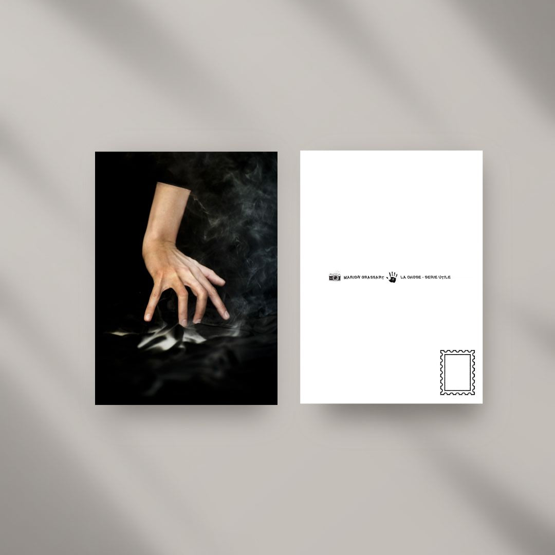 Carte Postale MAINS "LA CHOSE"