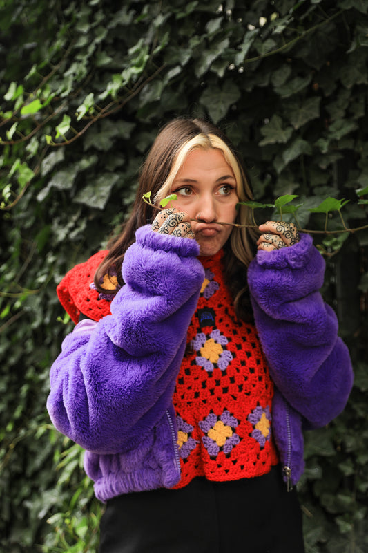 Croptop GRANNY rouge, lilas & jaune
